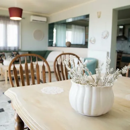 Ageri House * Nidrí